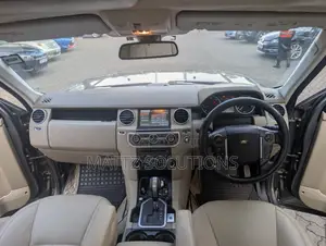 Land Rover Discovery 2010 Gray