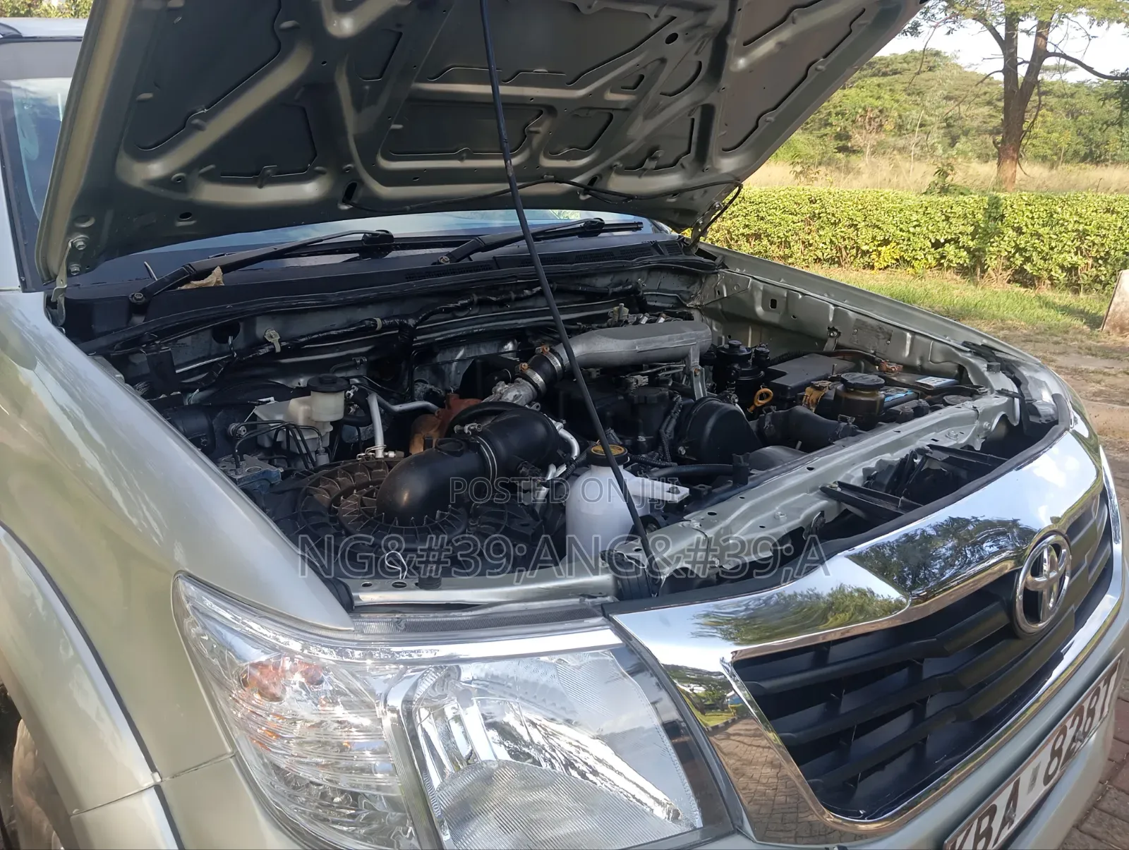 Toyota Hilux 2004 Beige