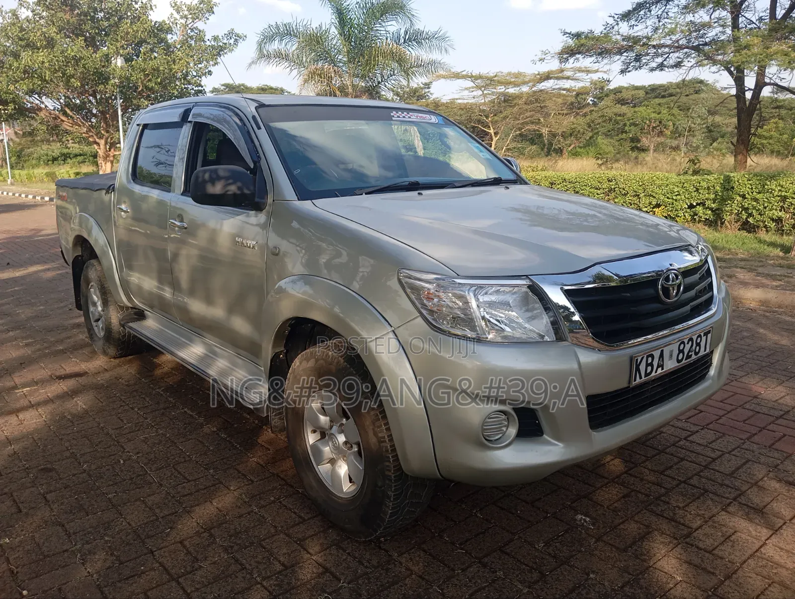 Toyota Hilux 2004 Beige