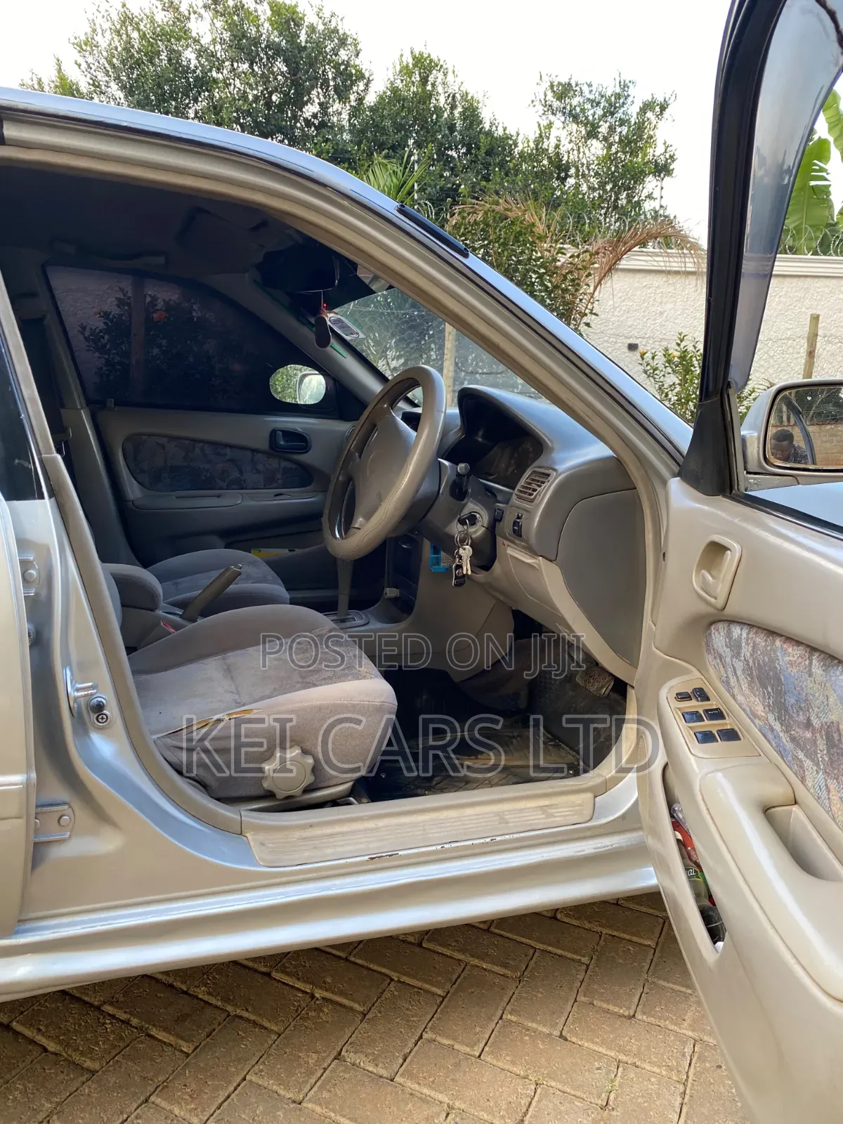 Toyota Corolla 1998 Silver