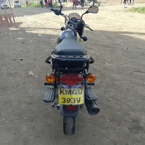 Bajaj Boxer 125 2025 Beige