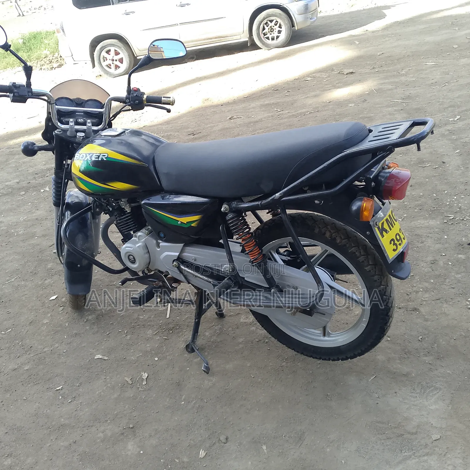 Bajaj Boxer 125 2025 Beige