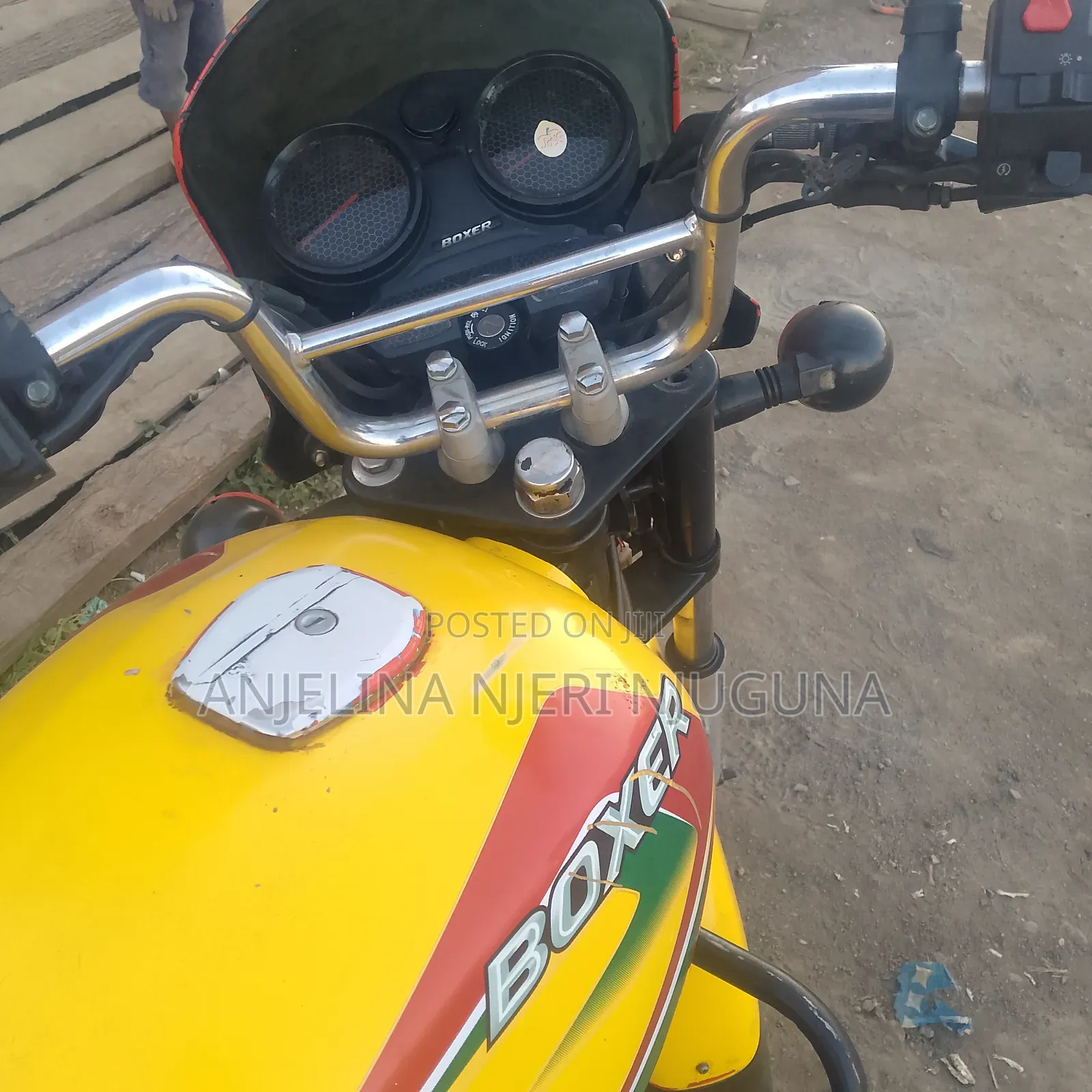 Bajaj Boxer 125 2025 Yellow