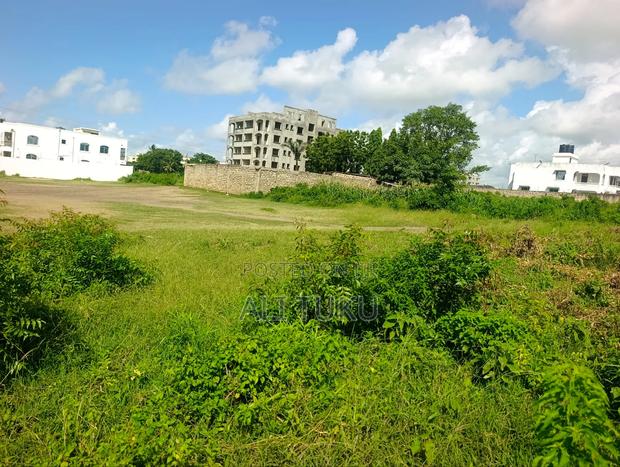 Prime Plot For Sale - thumbnail 2