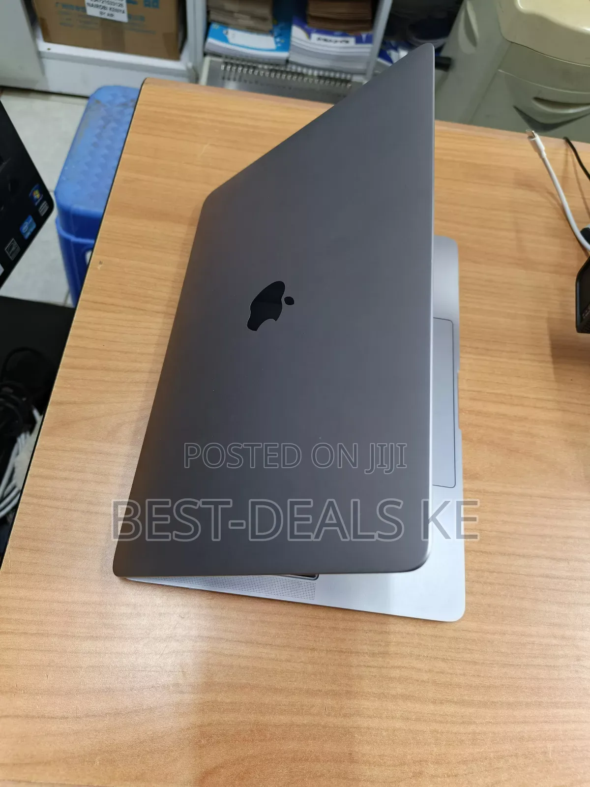 Laptop Apple MacBook Pro 8GB Intel Core i5 SSD 512GB