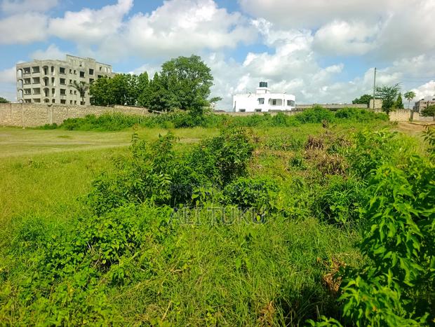 Prime Plot For Sale - thumbnail 4