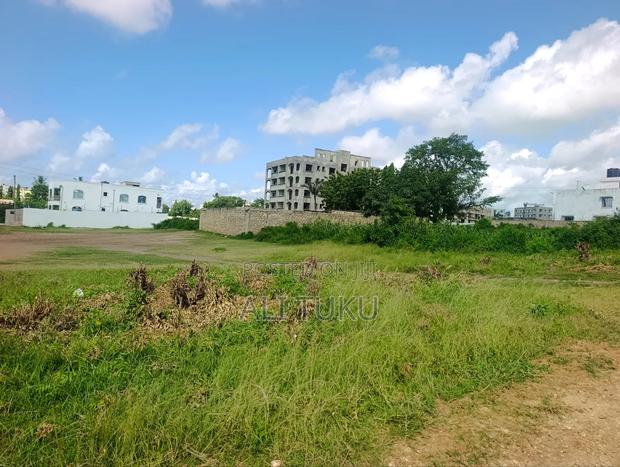 Prime Plot For Sale - thumbnail 5