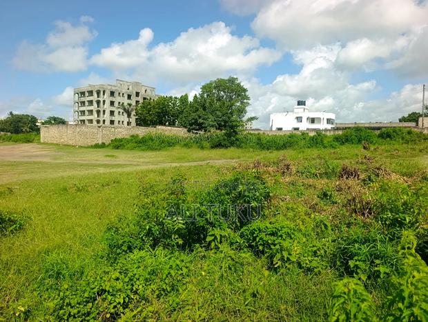 Prime Plot For Sale - thumbnail 7