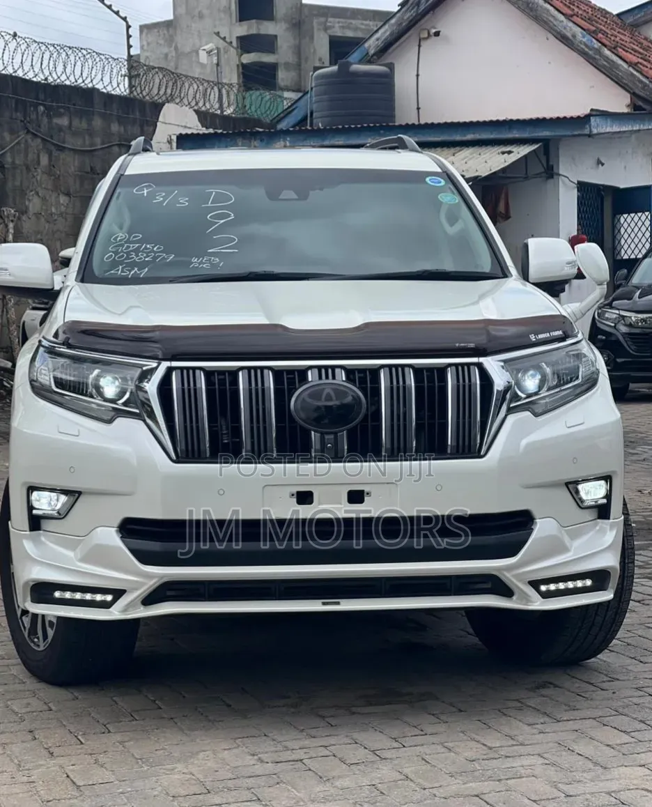 Toyota Land Cruiser Prado 2019 Pearl