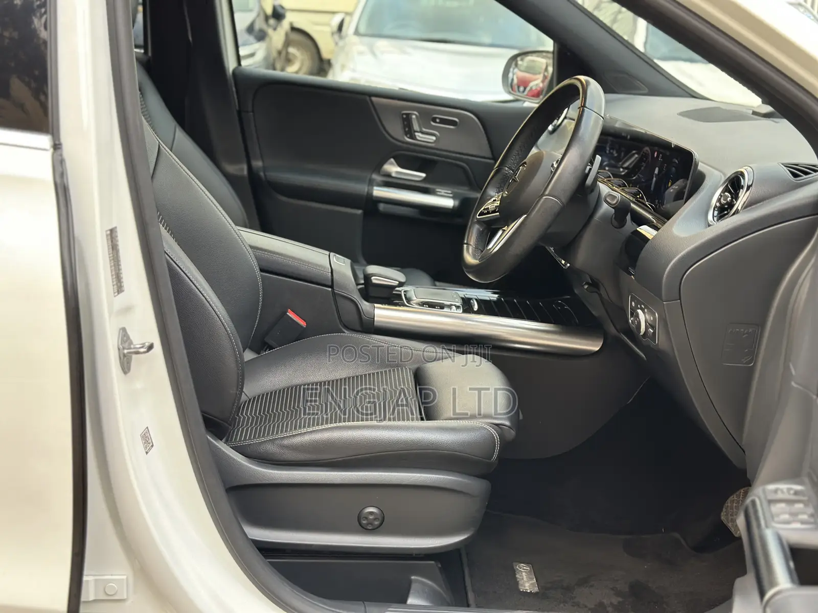Mercedes-Benz B-Class B180 Petrol 2019 Pearl