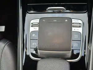Mercedes-Benz B-Class B180 Petrol 2019 Pearl