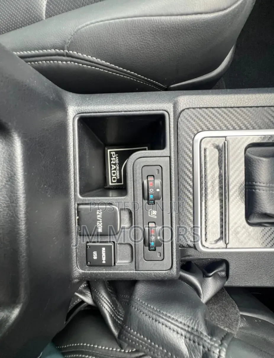Toyota Land Cruiser Prado 2019 Pearl