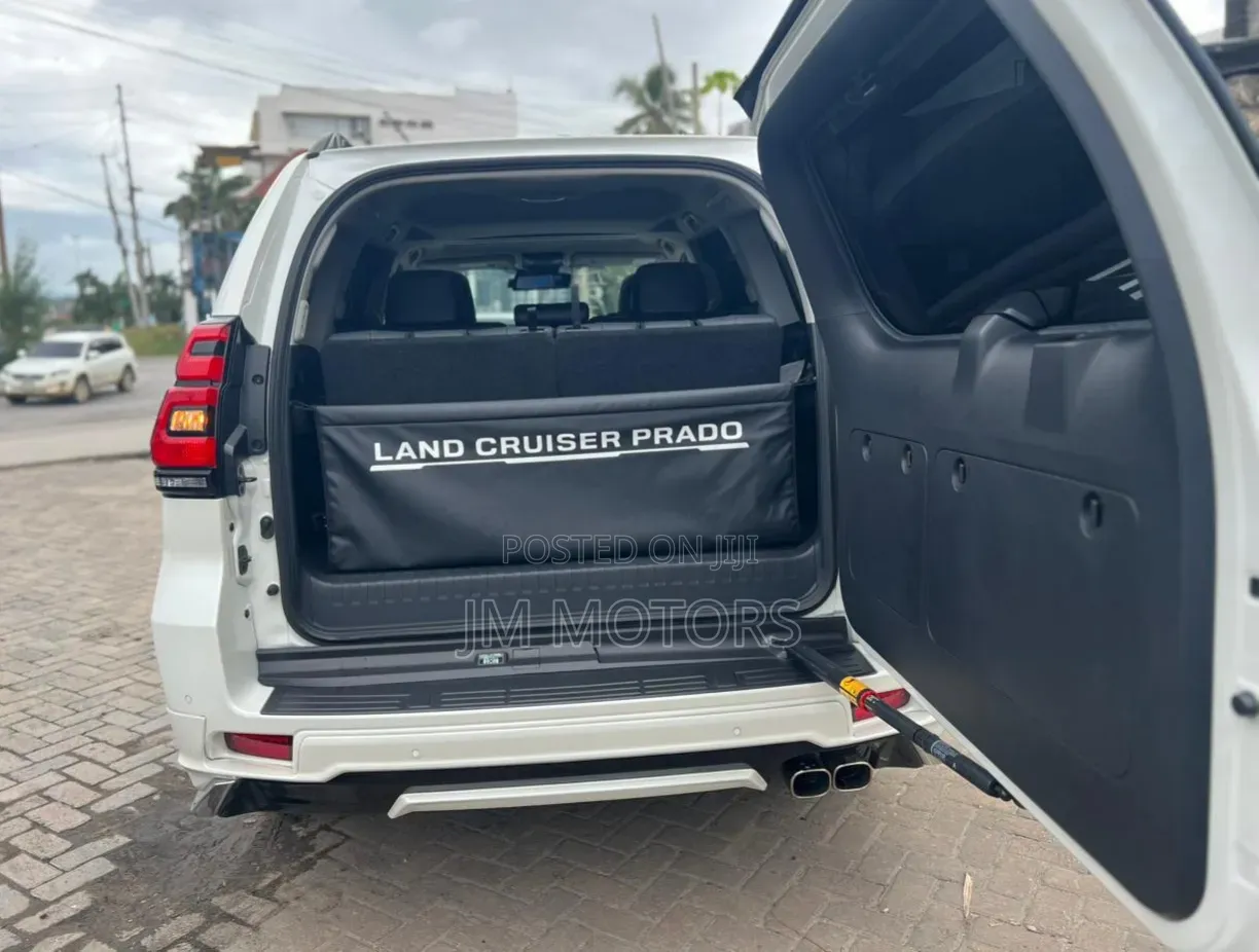Toyota Land Cruiser Prado 2019 Pearl