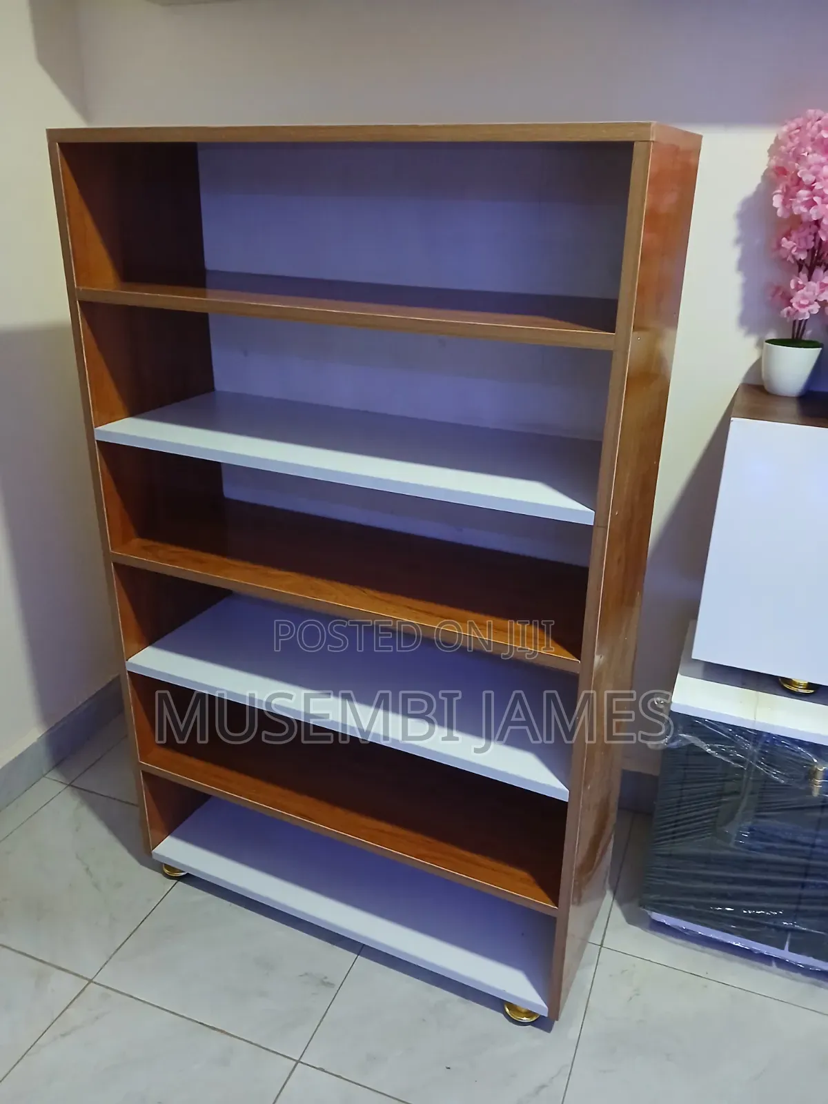 Royal Shoe Rack