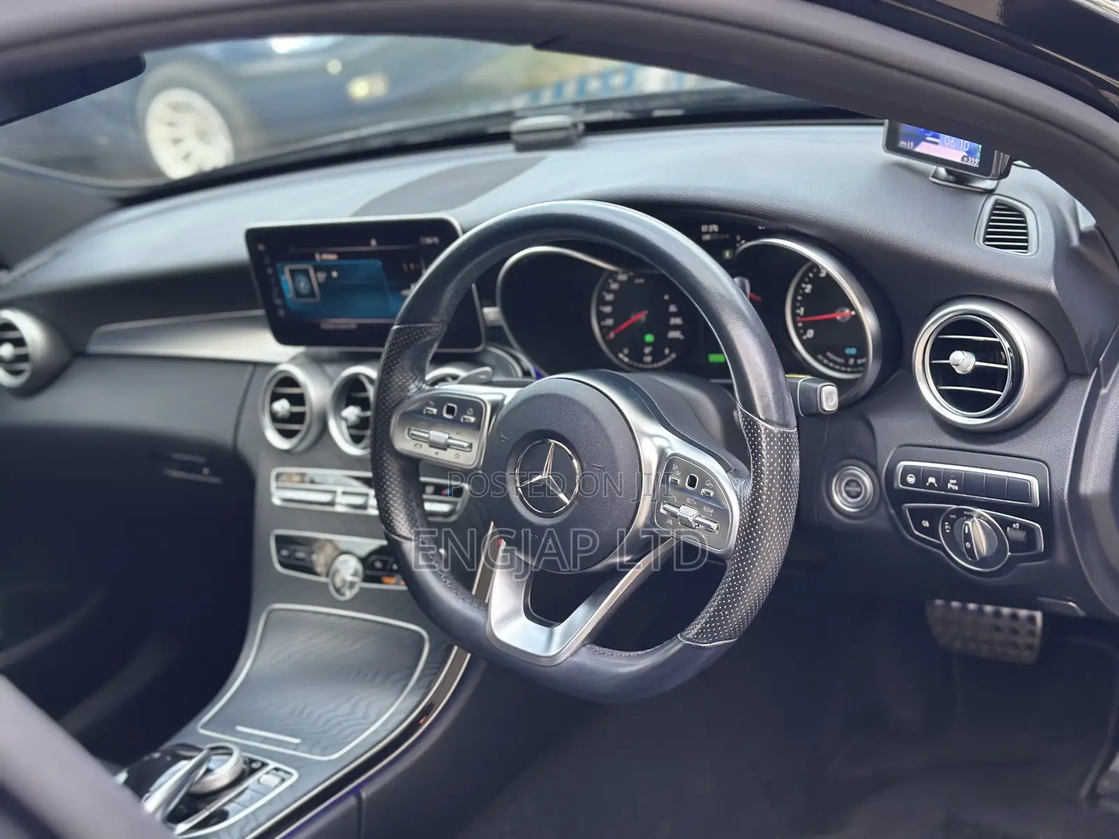 Mercedes-Benz C200 2019 Black