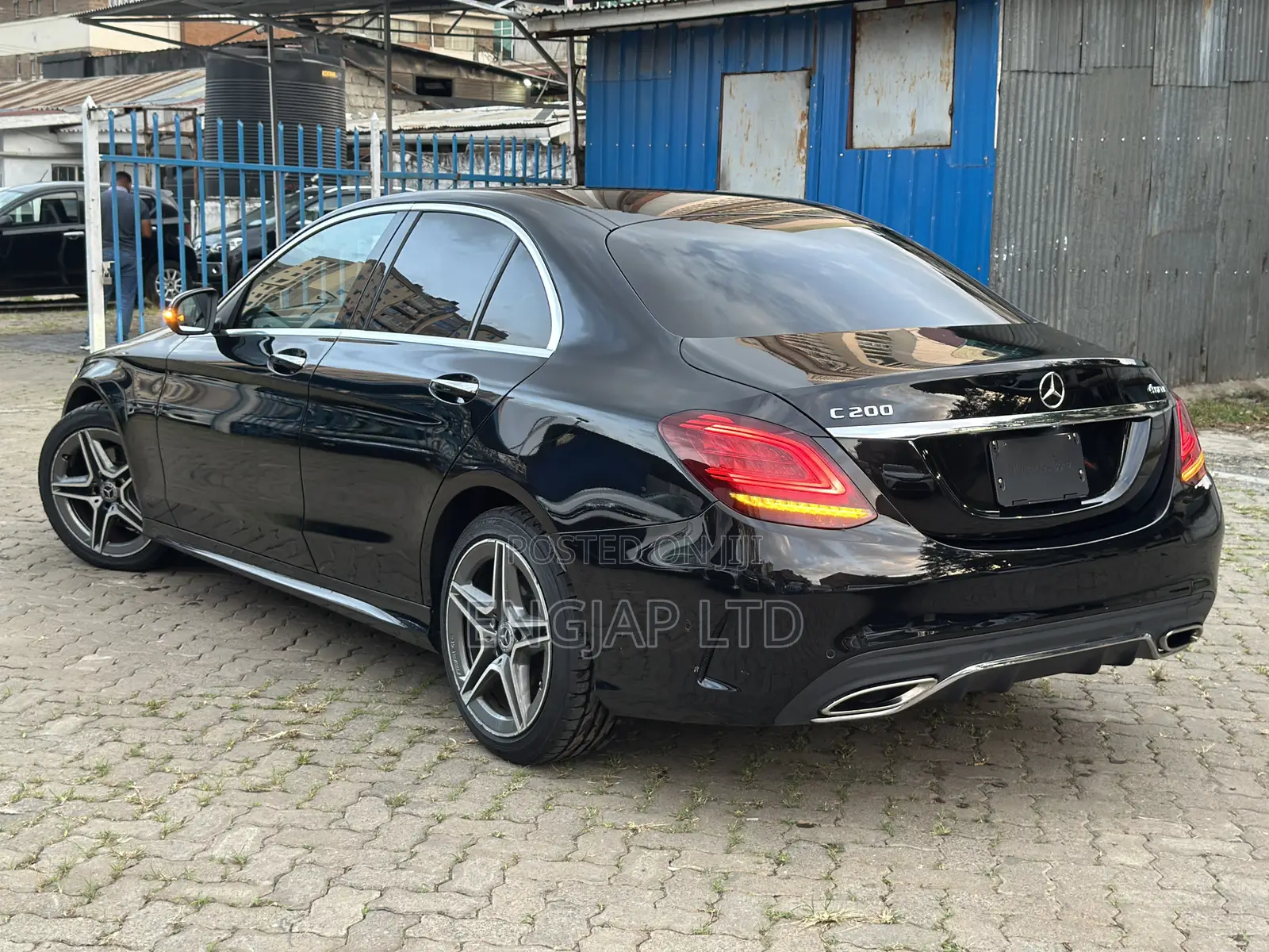 Mercedes-Benz C200 2019 Black
