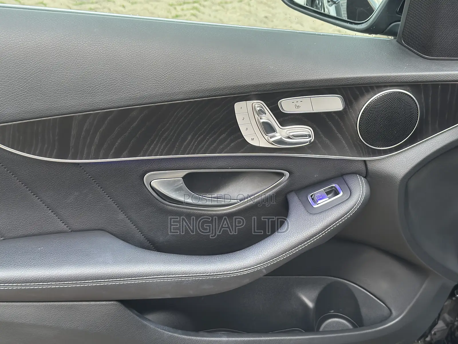 Mercedes-Benz C200 2019 Black