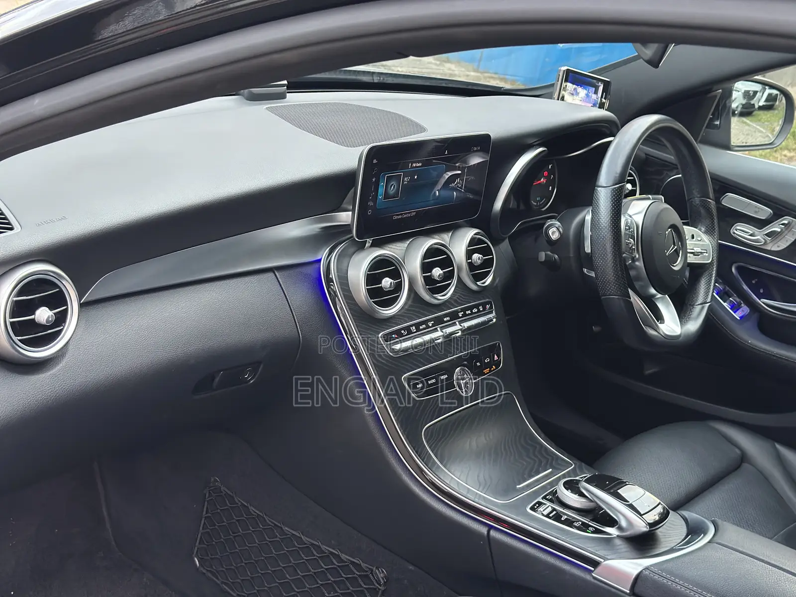 Mercedes-Benz C200 2019 Black