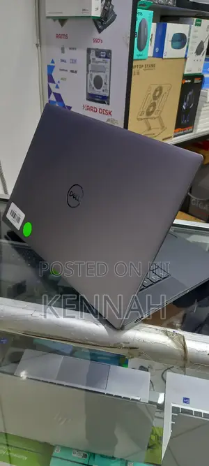 Laptop Dell Precision 5690 32GB Intel Core Ultra 7 SSD 512GB