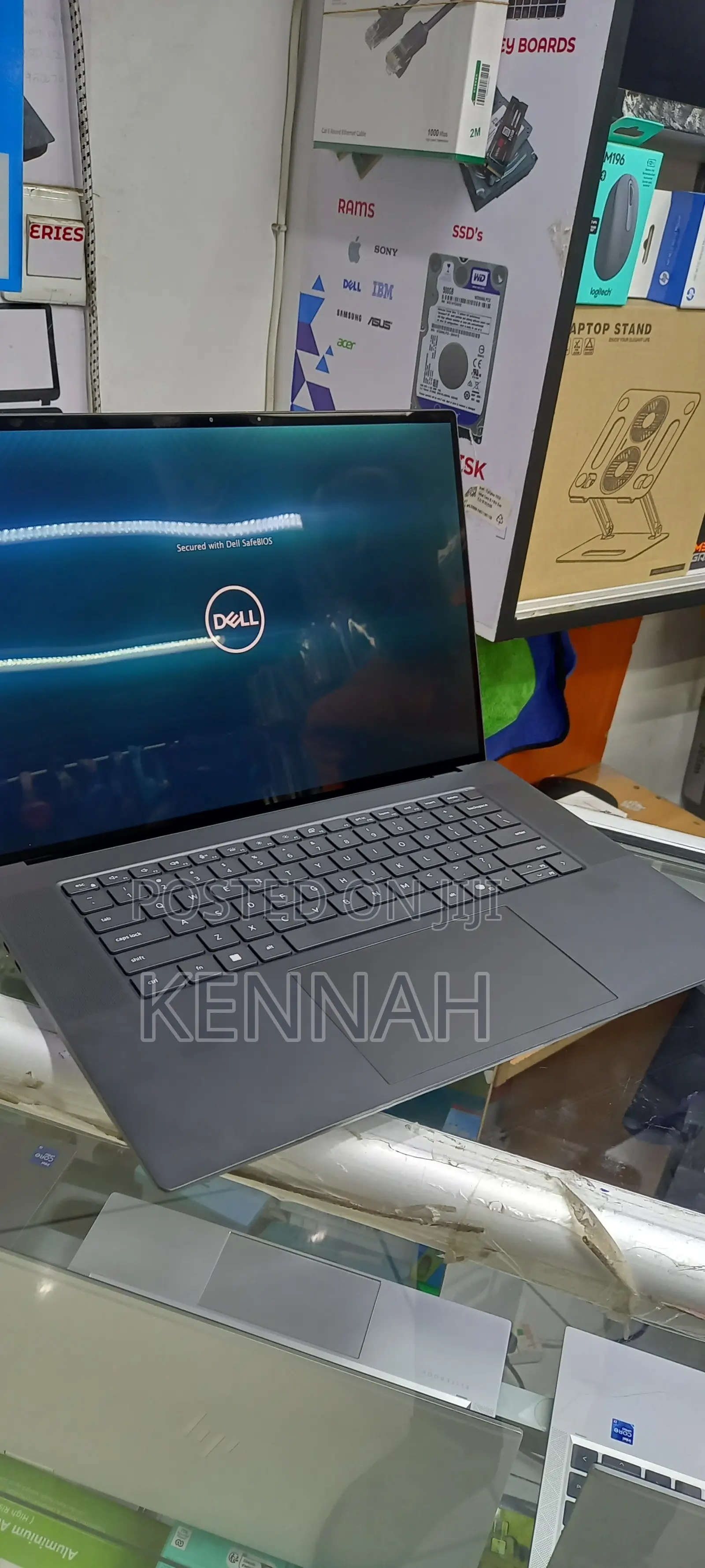 Laptop Dell Precision 5690 32GB Intel Core Ultra 7 SSD 512GB