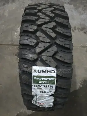 265 /75 R16 Khumo Tires (Mud Terrein) Korea.