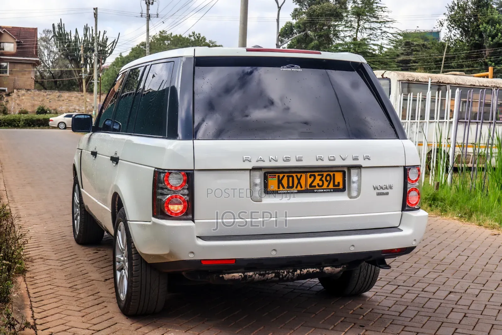 Land Rover Range Rover Vogue 2010 Pearl
