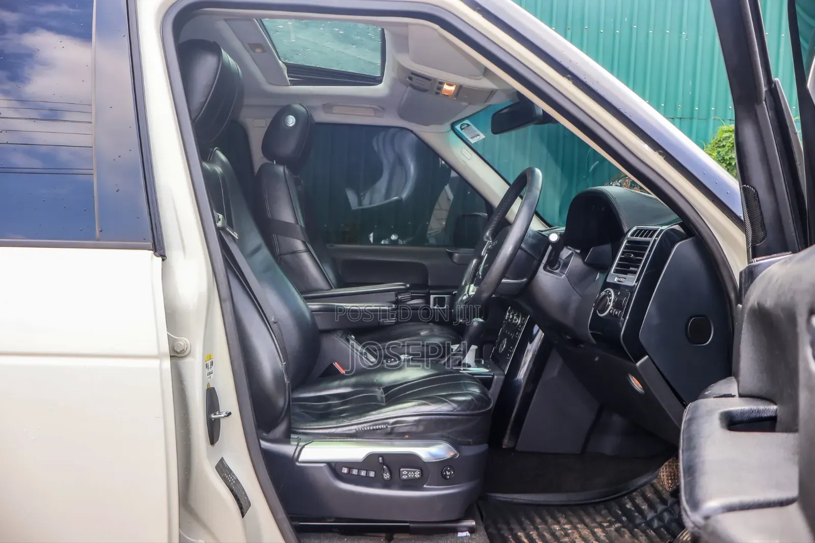 Land Rover Range Rover Vogue 2010 Pearl