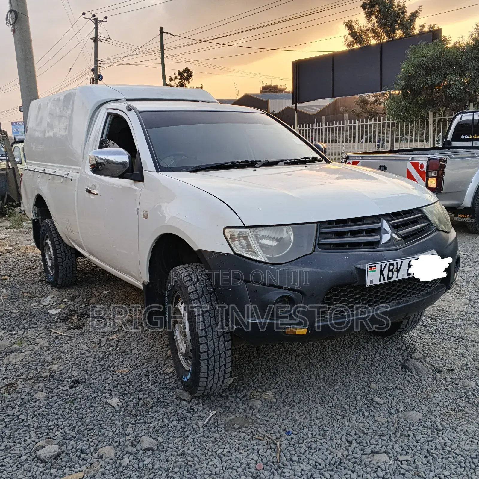 Mitsubishi L200 2007 White