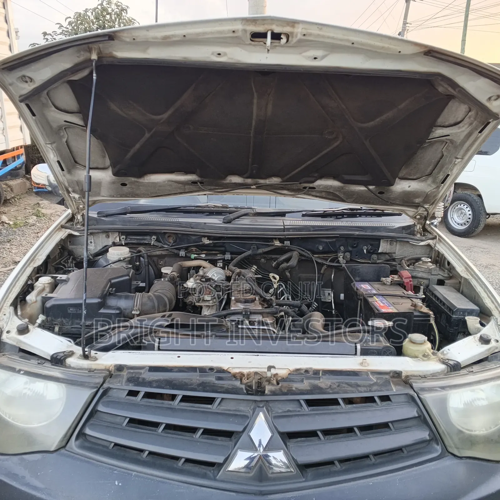 Mitsubishi L200 2007 White