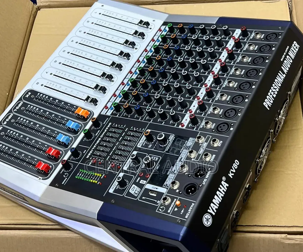 Professional Promixer Yamaha Kv80 Powered
