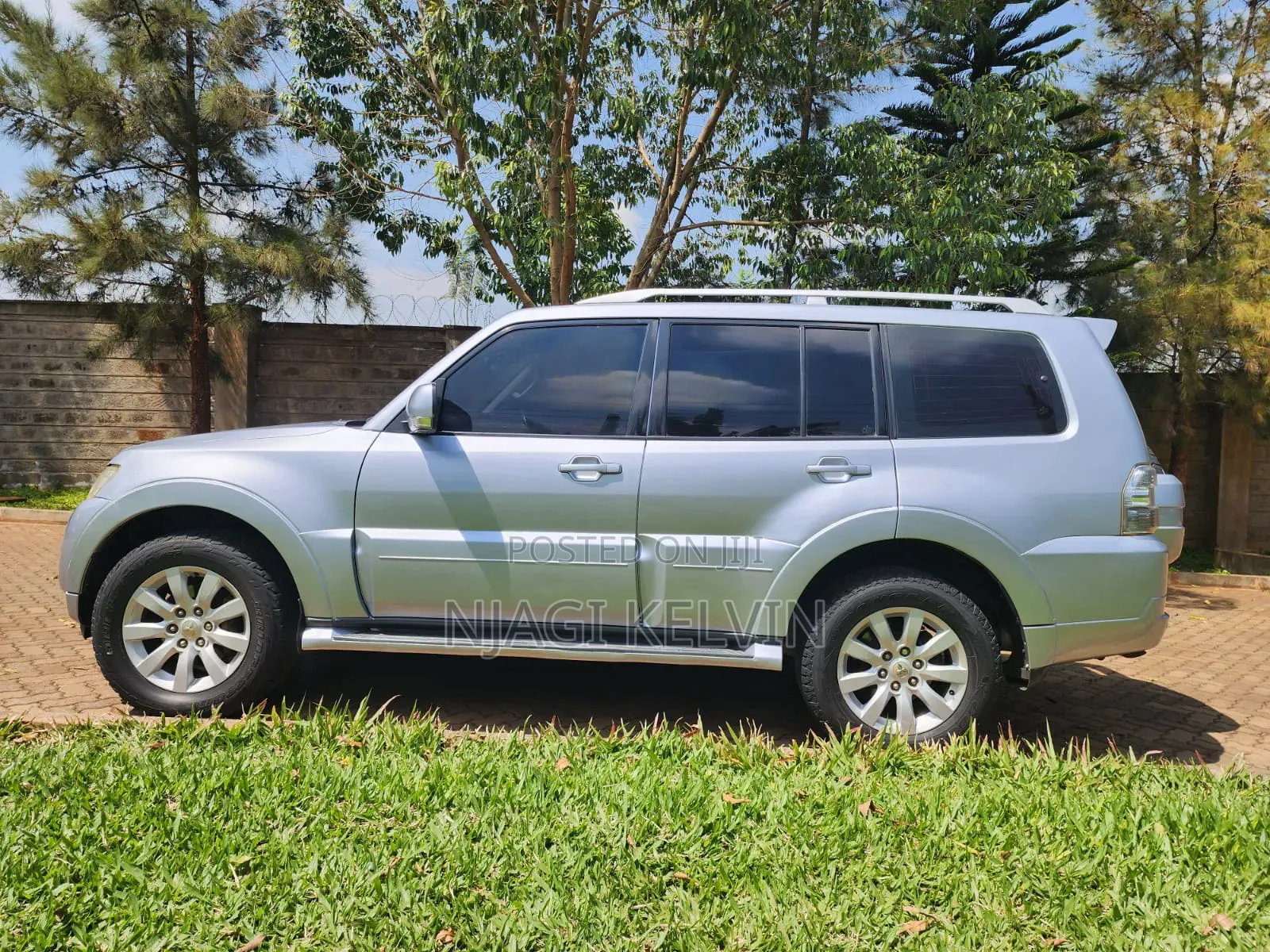 Mitsubishi Pajero 3.2 Di-Dc GLS 2010 Silver