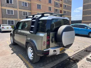 Land Rover Defender 2020 Green