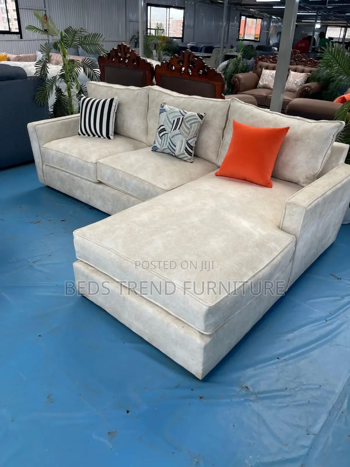 6 Seater Cream L Sectional Seat