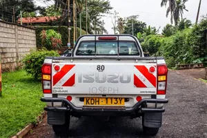 Isuzu D-MAX 2022 White