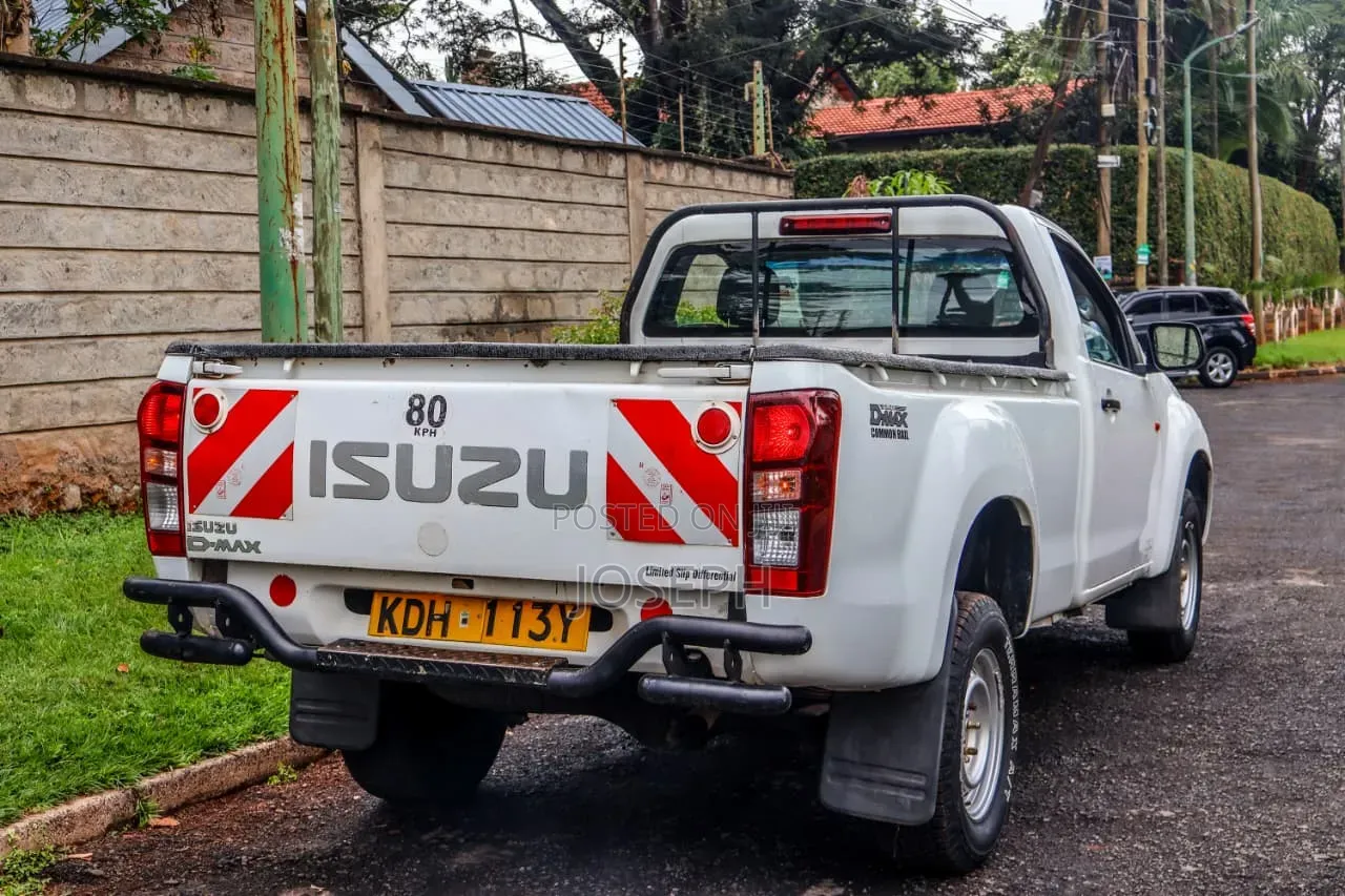 Isuzu D-MAX 2022 White