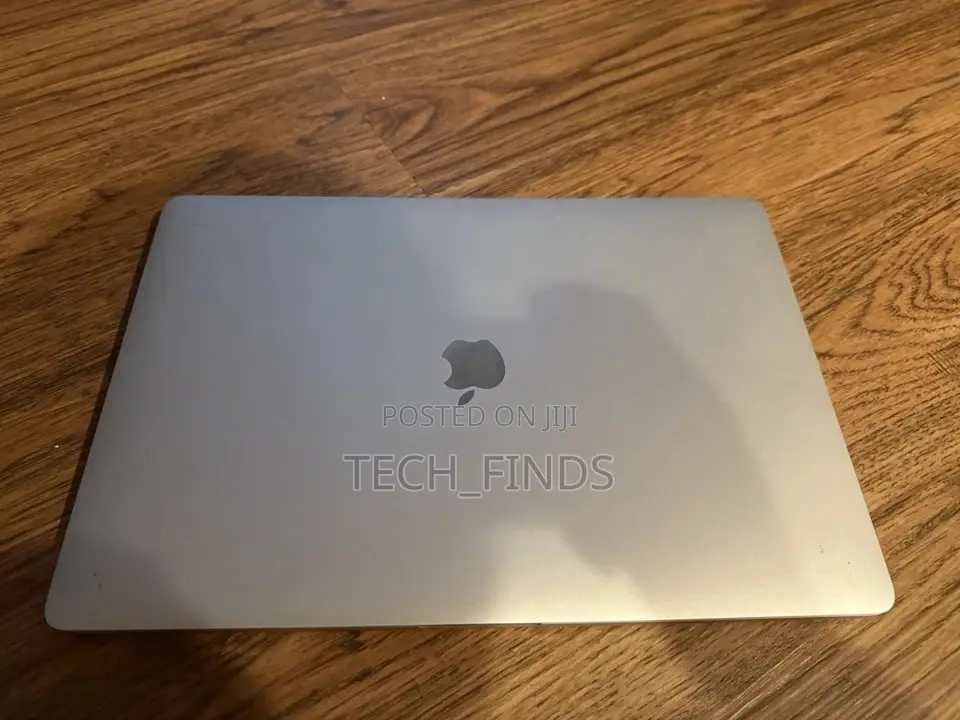 Laptop Apple MacBook Pro 2017 16GB Intel Core i7 SSD 512GB