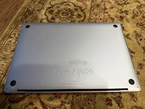 Laptop Apple MacBook Pro 2017 16GB Intel Core i7 SSD 512GB