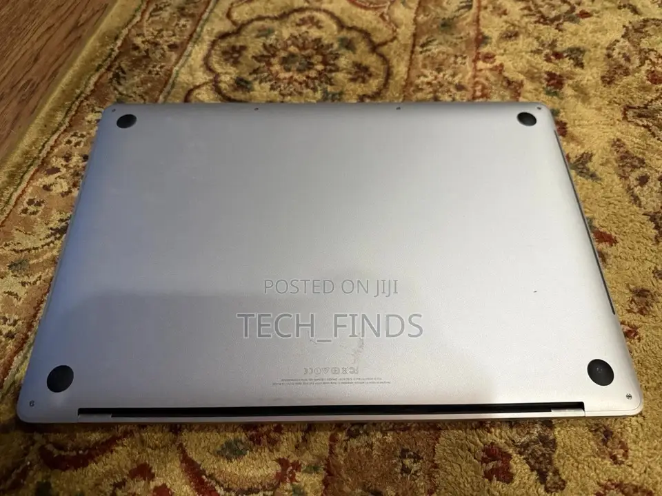 Laptop Apple MacBook Pro 2017 16GB Intel Core i7 SSD 512GB