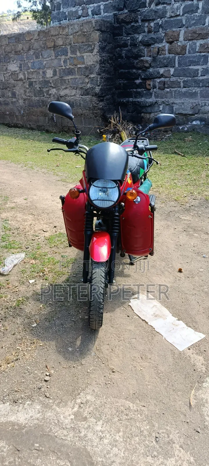 Bajaj Boxer 150 UG 2025 Red