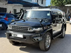 Toyota FJ Cruiser 2012 Black