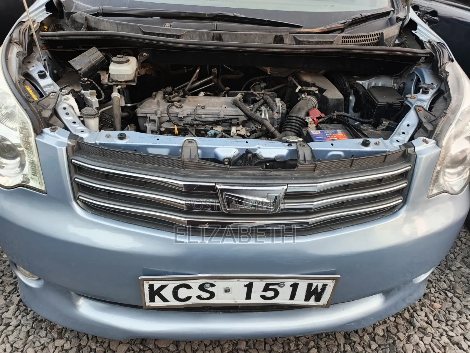 Toyota Noah 2011 Blue