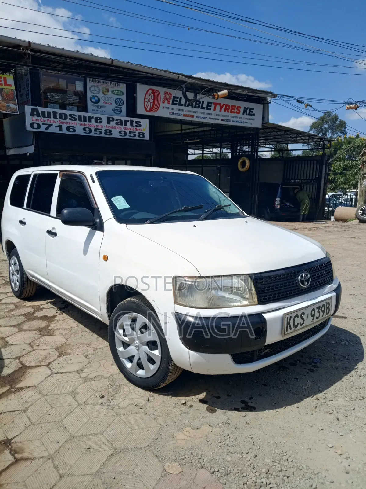 Toyota Probox 2011 White