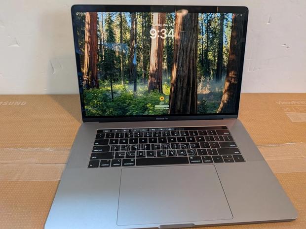 Laptop Apple MacBook Pro 2019 32GB Intel Core i7 SSD 512GB