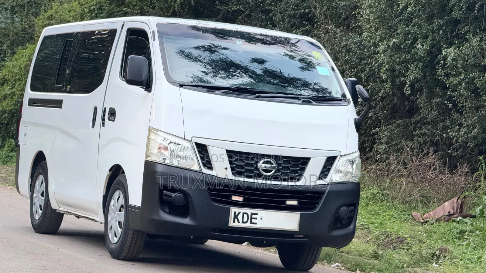 Nissan Caravan (Urvan) 2014 White