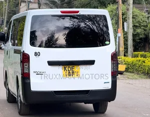 Nissan Caravan (Urvan) 2014 White