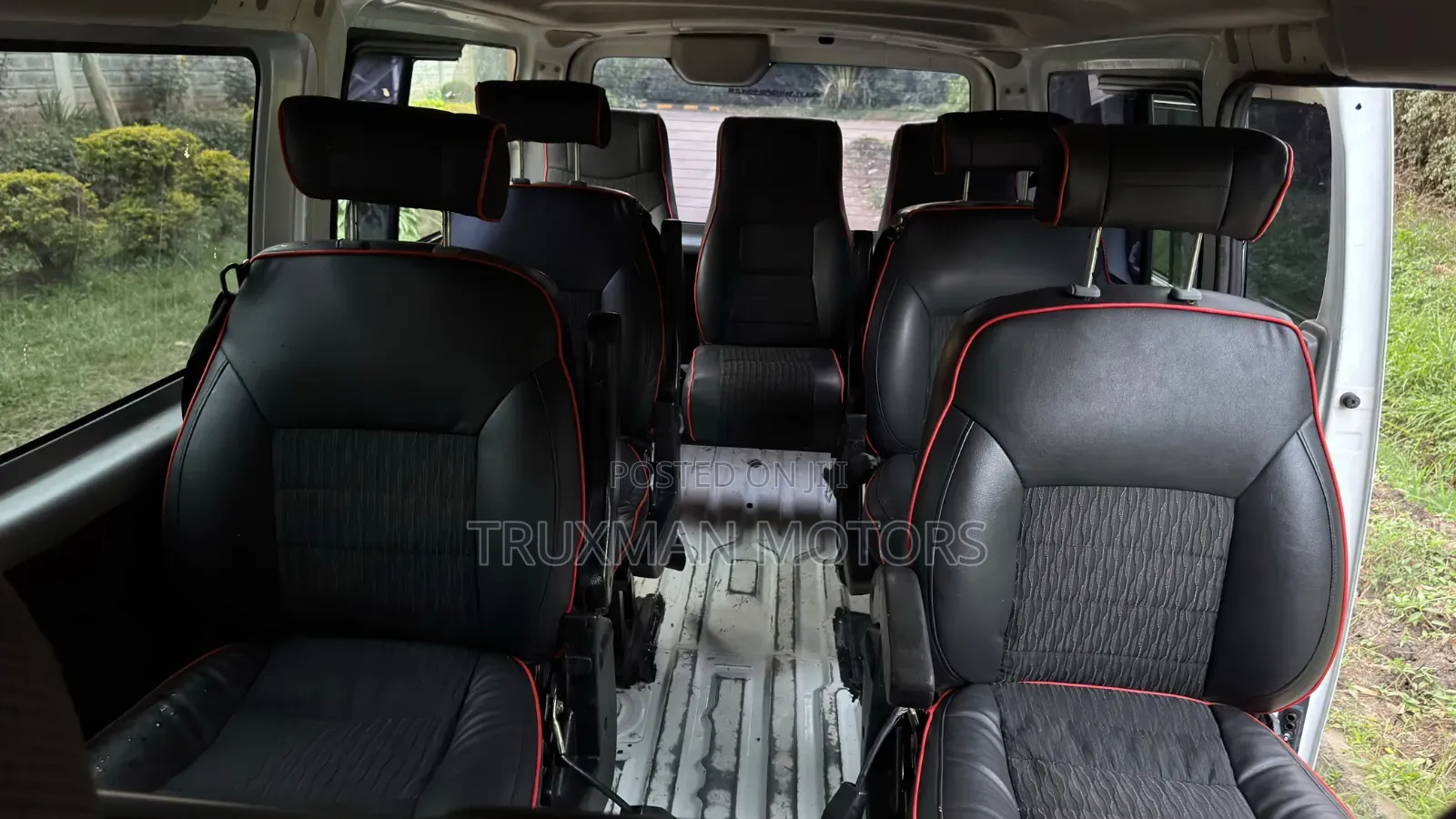 Nissan Caravan (Urvan) 2014 White