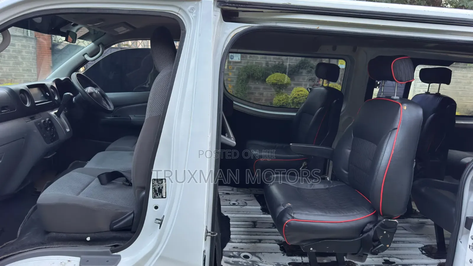 Nissan Caravan (Urvan) 2014 White