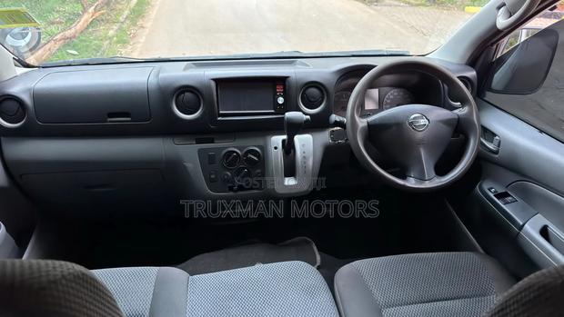 Nissan Caravan (Urvan) 2014 White - thumbnail 8