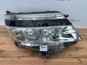 Voxy 2015/2016/2017/2018 Headlights