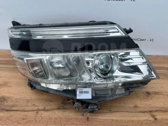 Voxy 2015/2016/2017/2018 Headlights